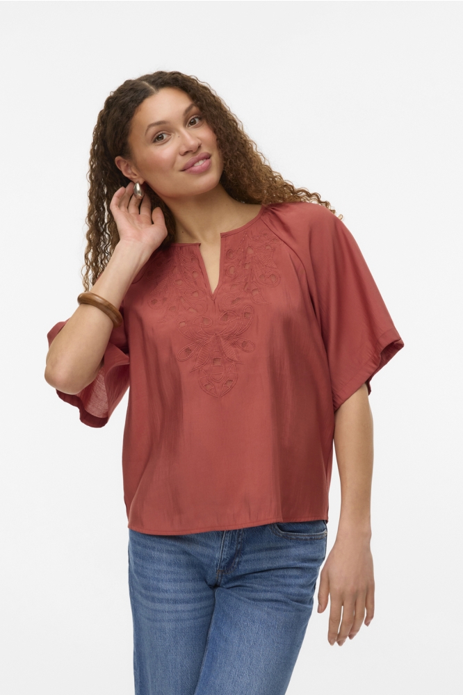 VMBRILEY 2/4 V-NECK EMB. TOP WVN BT 10328242 MARSALA